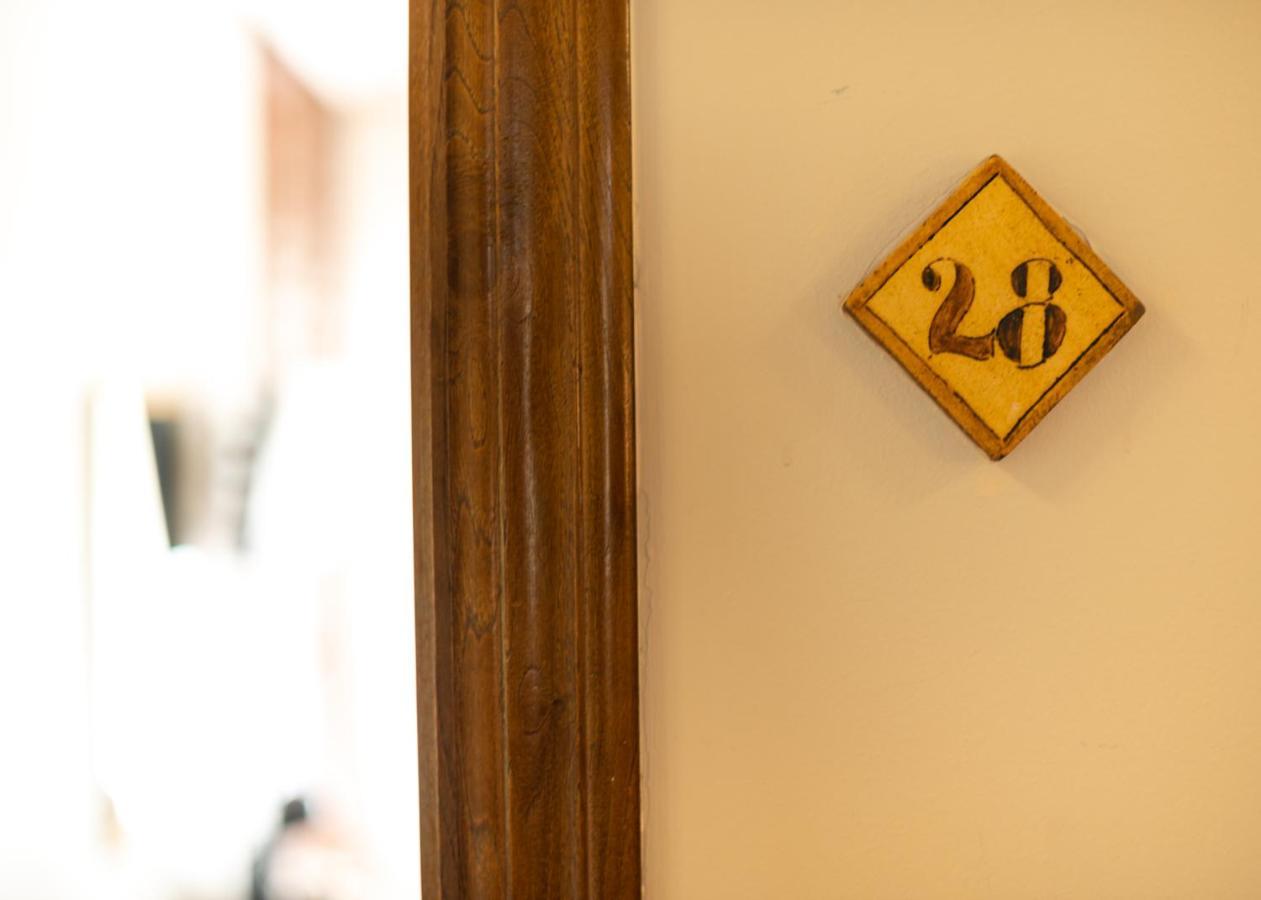 Logis Hotel Restaurante La Casa De Juansabeli Arenas De Cabrales Kültér fotó
