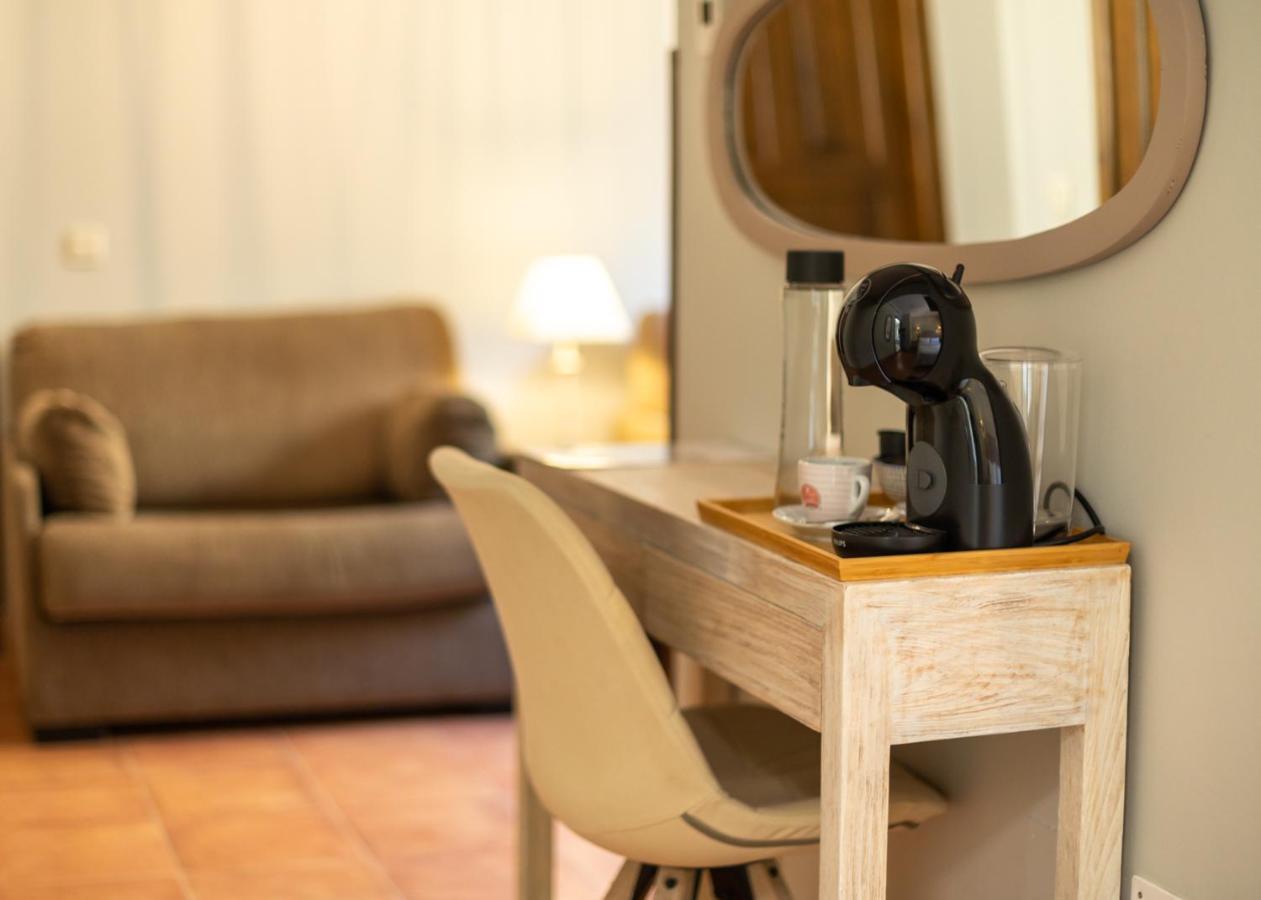 Logis Hotel Restaurante La Casa De Juansabeli Arenas De Cabrales Kültér fotó