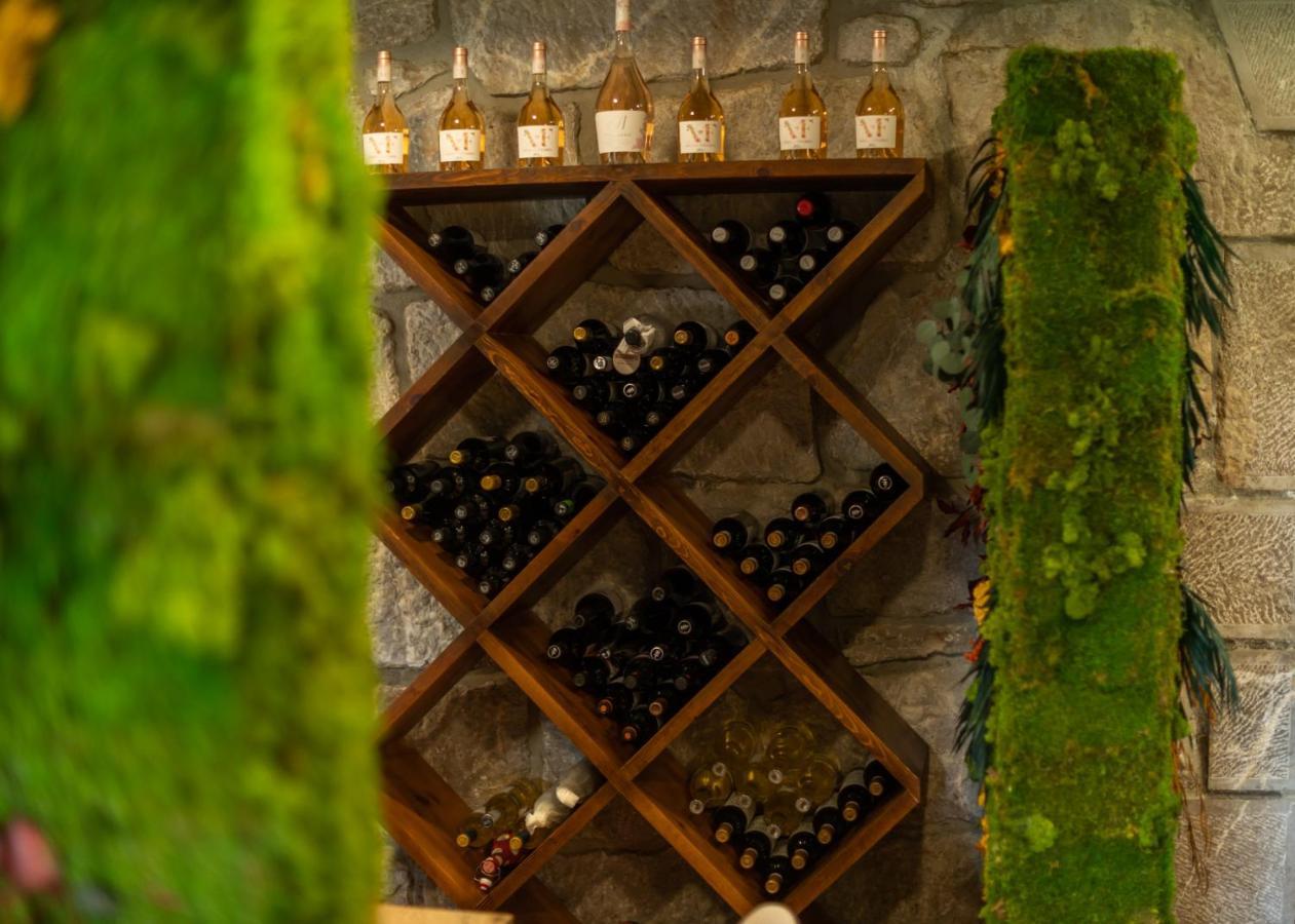Logis Hotel Restaurante La Casa De Juansabeli Arenas De Cabrales Kültér fotó